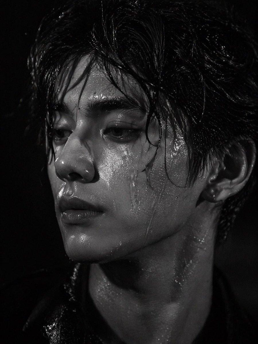 Dramatic Wet Portrait Photography - AI image template preview