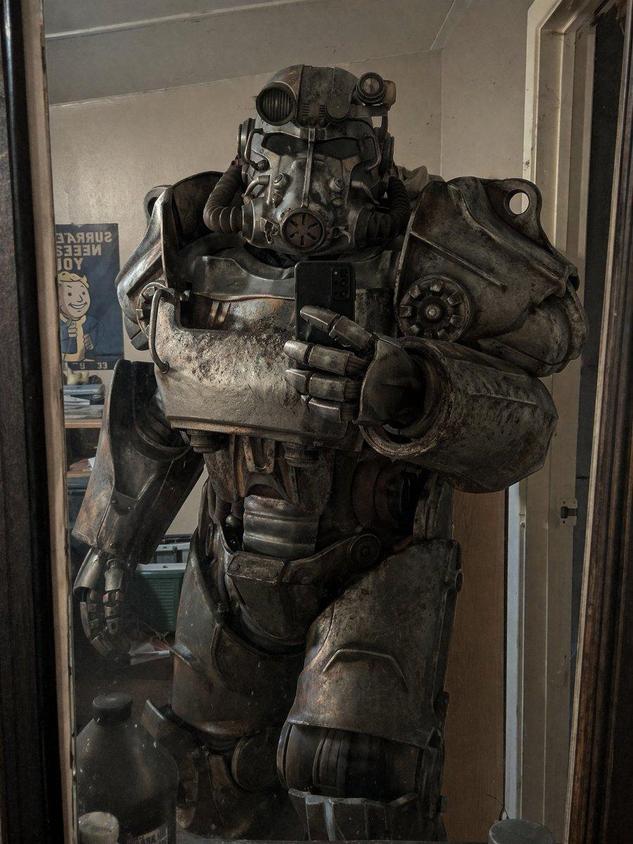 Power Armor Mirror Selfie - AI image template preview