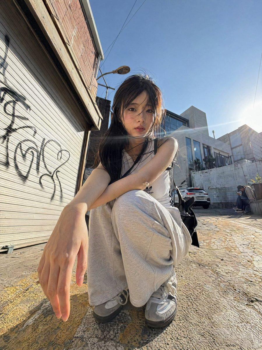 Dynamic Korean Street Photography - AI image template preview