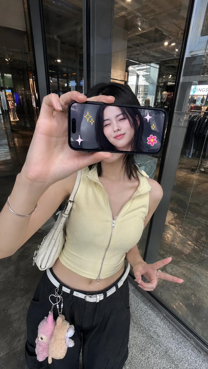 iPhone Screen Reflection Portrait - AI image template preview