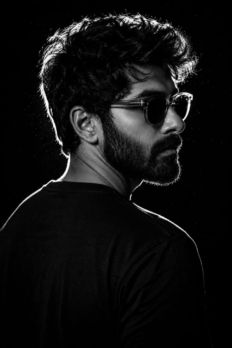 Chiaroscuro Rim-Lit Male Portrait - AI image template preview