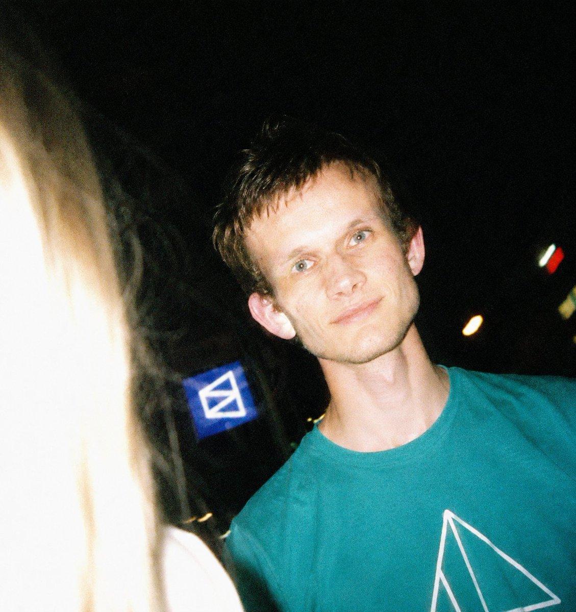 Disposable Flash Night Candid preview