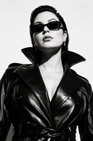 High-Fashion Studio Power Portrait - AI image template preview