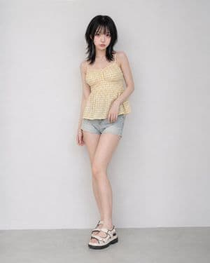 Feminine Casual Summer Outfit - AI image template preview