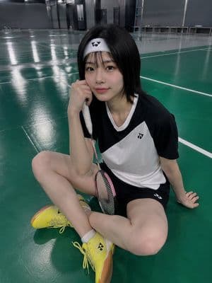Realistic Japanese Badminton Selfie - AI image template preview