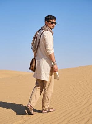 Sahara Desert Cinematic Portrait Prompt preview