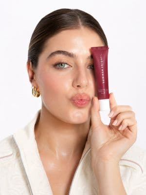Realistic Cosmetic Beauty Campaign preview