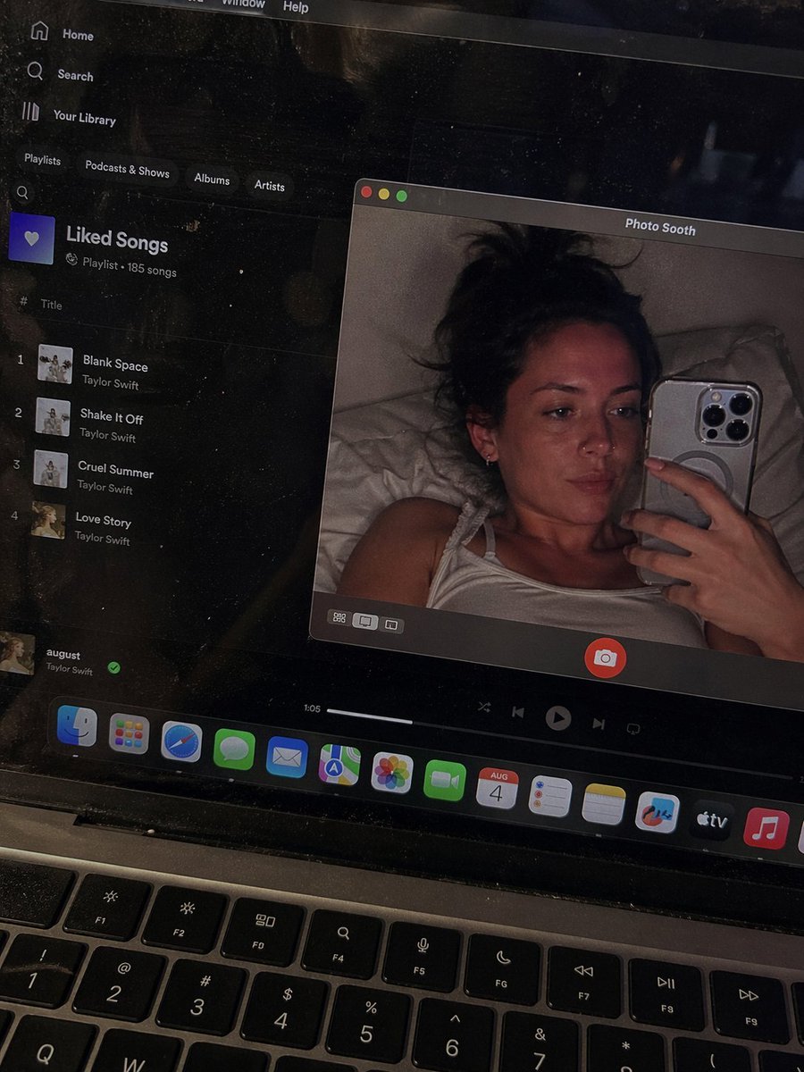 Realistic MacBook Screen POV - AI image template preview
