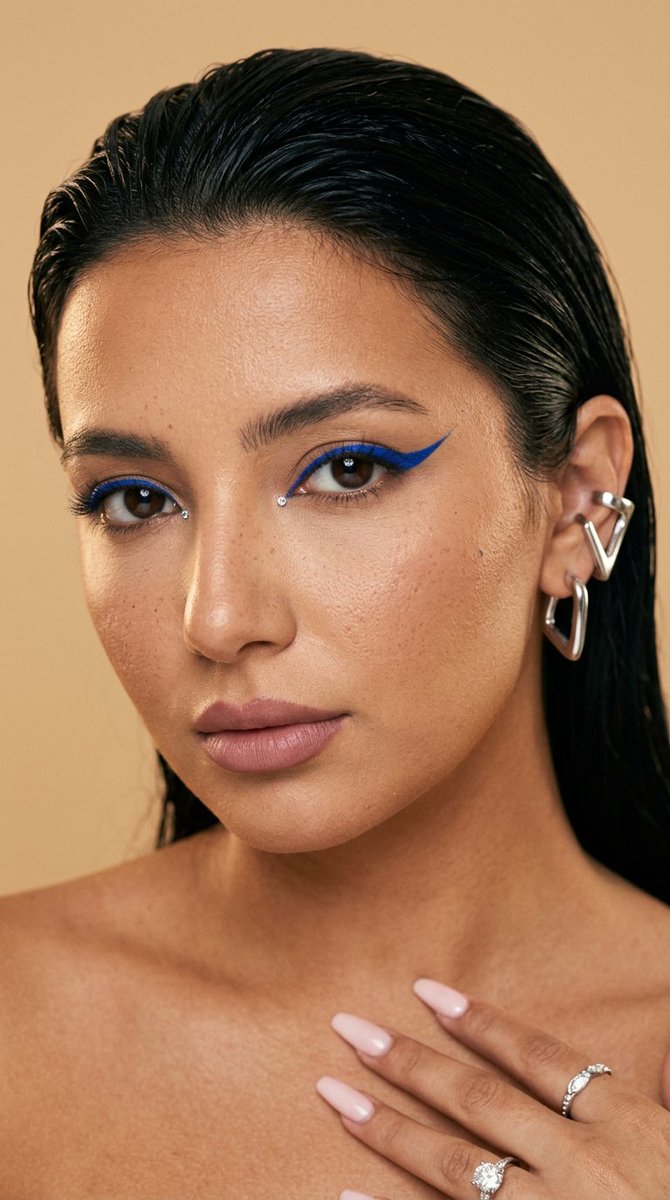 Editorial Beauty Cobalt Eyeliner Shot - AI image template preview