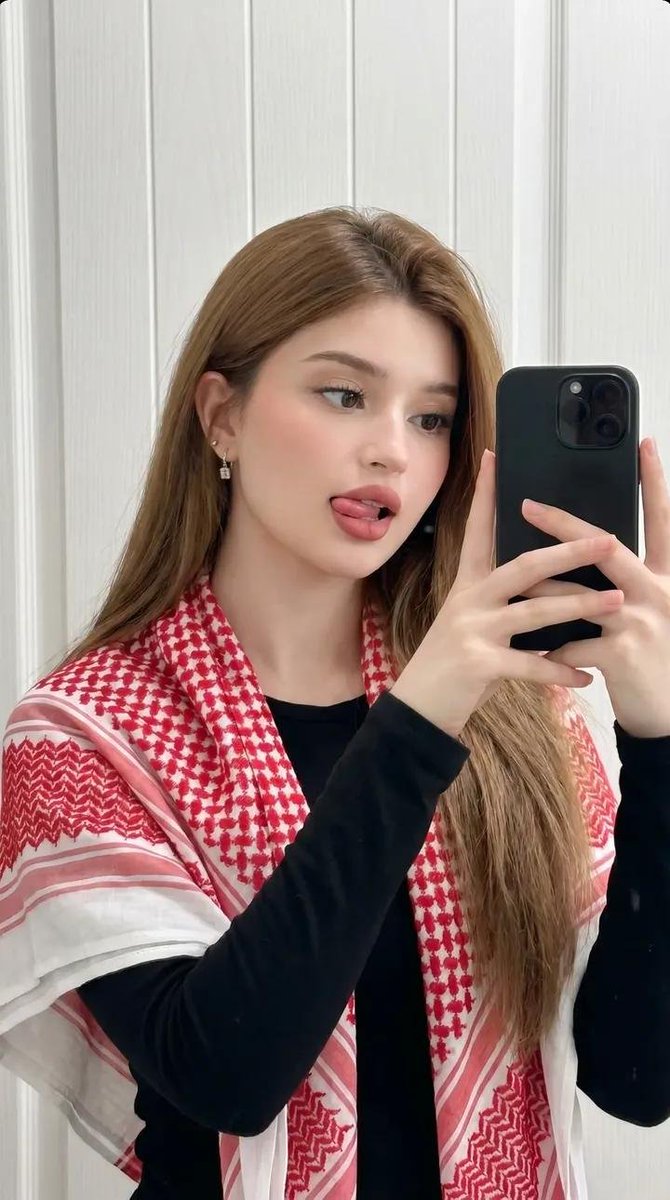 Lifestyle Smartphone Selfie with Keffiyeh - AI image template preview