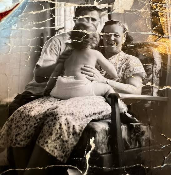 Old Photo Restoration Prompt preview